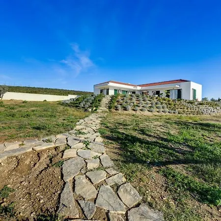 Anica Villa
